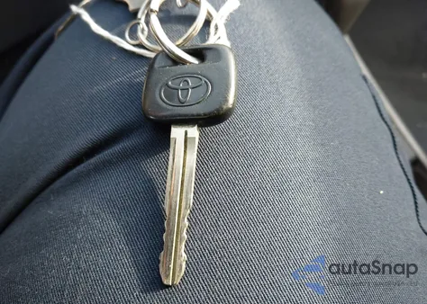 2003 Toyota Corolla Ce z USA, uszkodzony, nr VIN JTDBR32E230019176